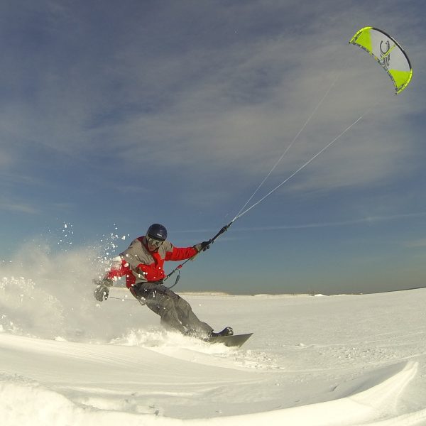 1 ON 1 SNOWKITE COACH Online now